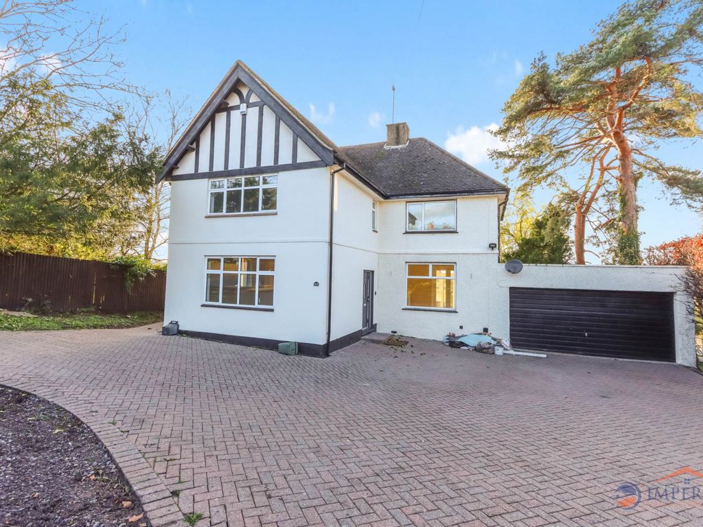 4 bed detached house for sale in Harefield Road, Uxbridge UB8, £