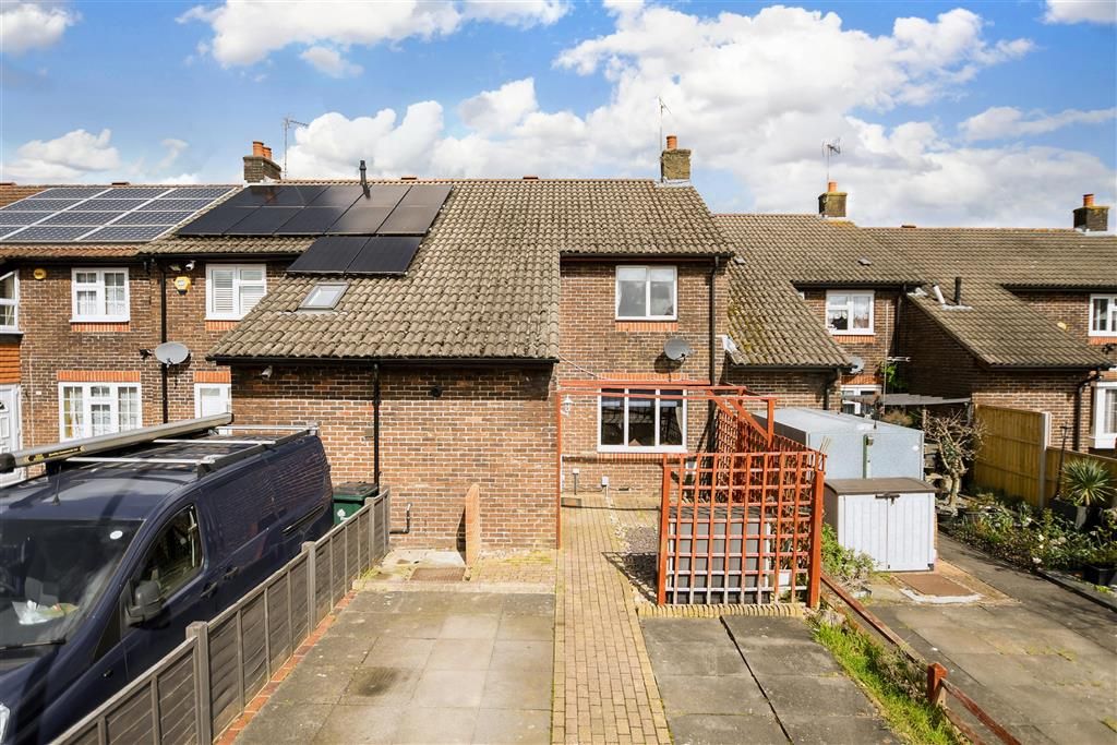 3 bed terraced house for sale in Welwyn Close, Bewbush, Crawley, West