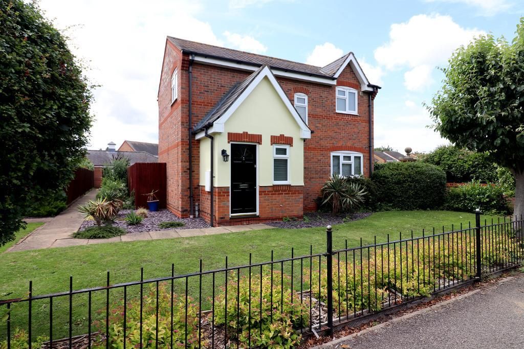 3 bed detached house to rent in Burr Close, Barton Le Clay
