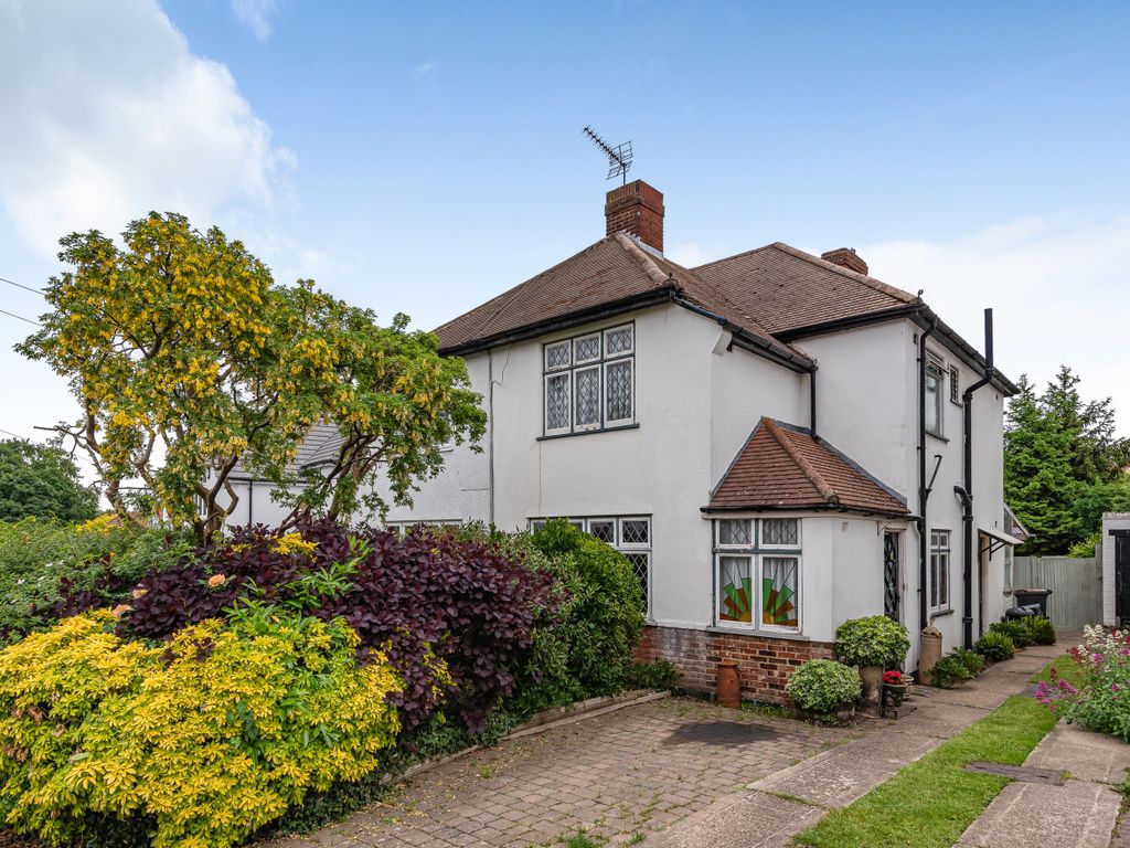 3 bed semidetached house for sale in Elmstead Avenue, Chislehurst