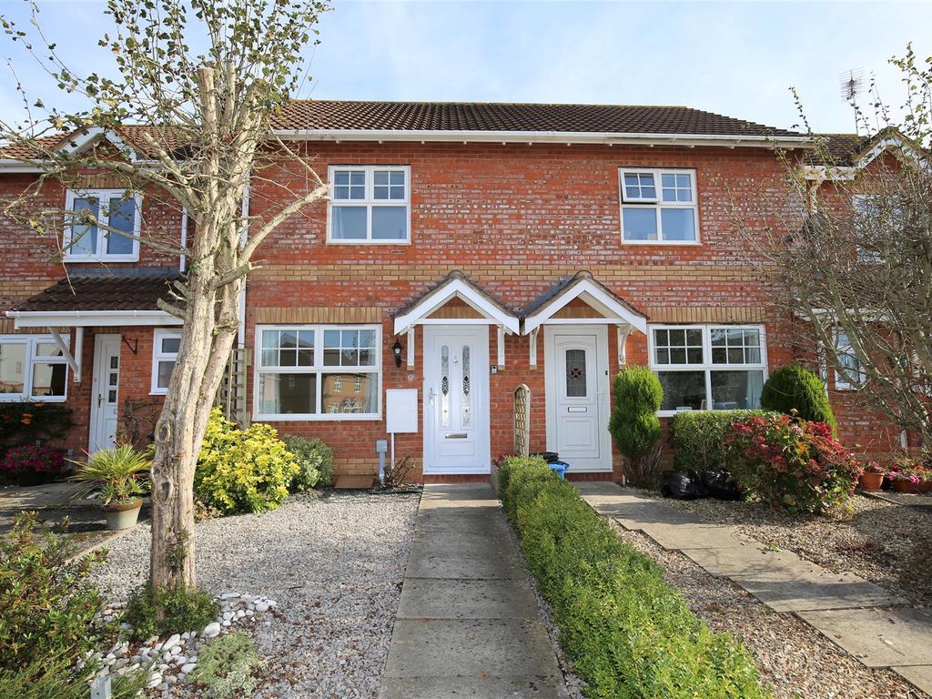 2 bed property for sale in Dove Close, Cullompton EX15, £229,000 Zoopla