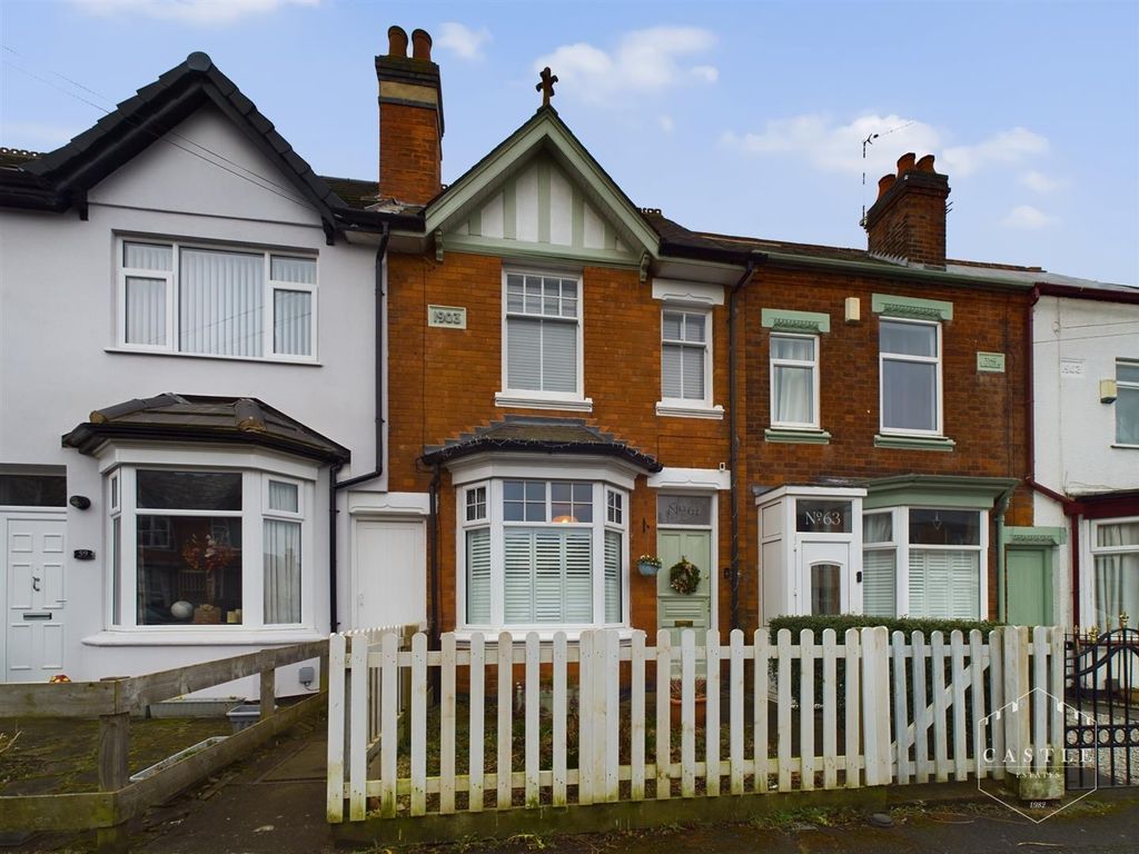 3 bed terraced house for sale in Clarendon Road, Hinckley LE10, £