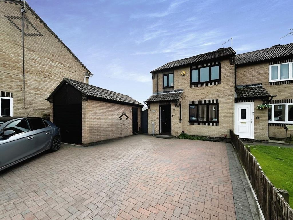 3 bed semidetached house for sale in Edwardian Drive, Bridlington