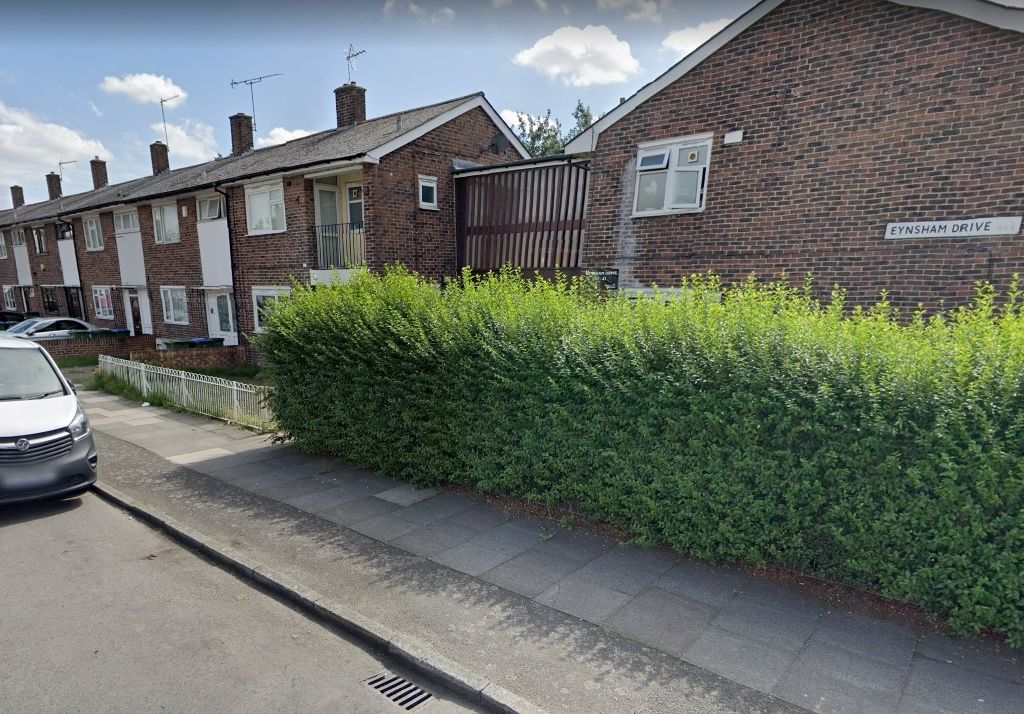 2 bed flat to rent in Eynsham Drive, London SE2, £1,500 pcm Zoopla