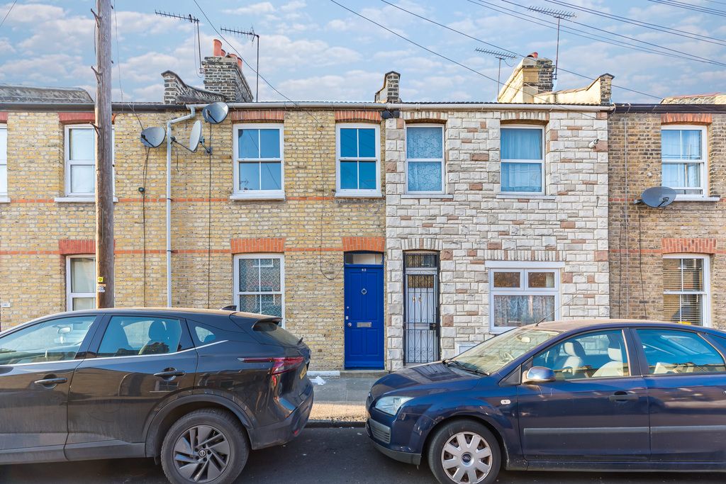 2 bed terraced house for sale in Cahir Street, London E14 Zoopla