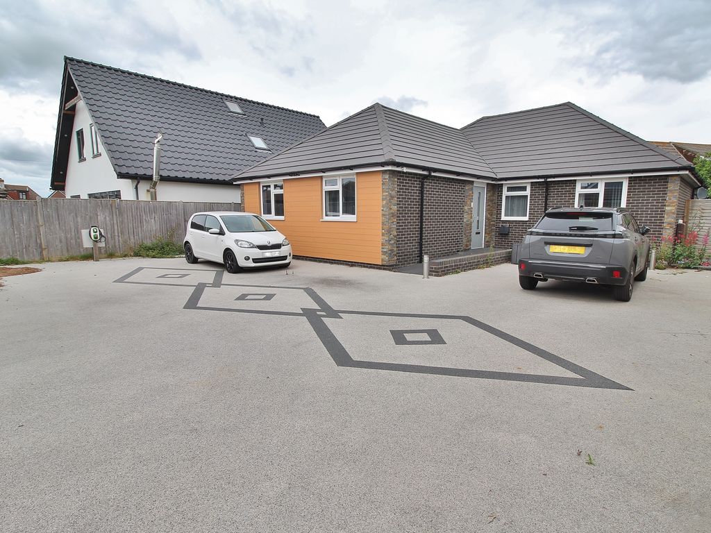 4 bed detached bungalow for sale in West Haye Road, Hayling Island PO11