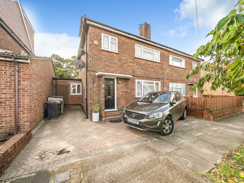 4 bed semidetached house for sale in Eton Road, Orpington BR6, £