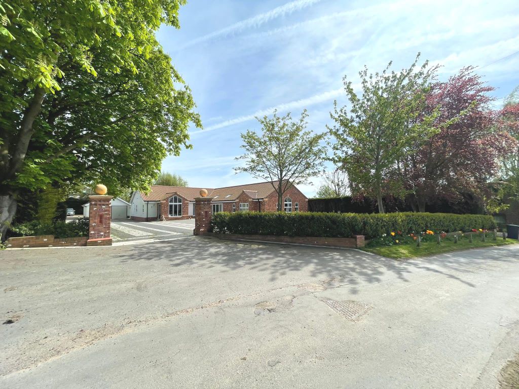 4 bed detached bungalow for sale in New Road, Worlaby, Brigg DN20 Zoopla