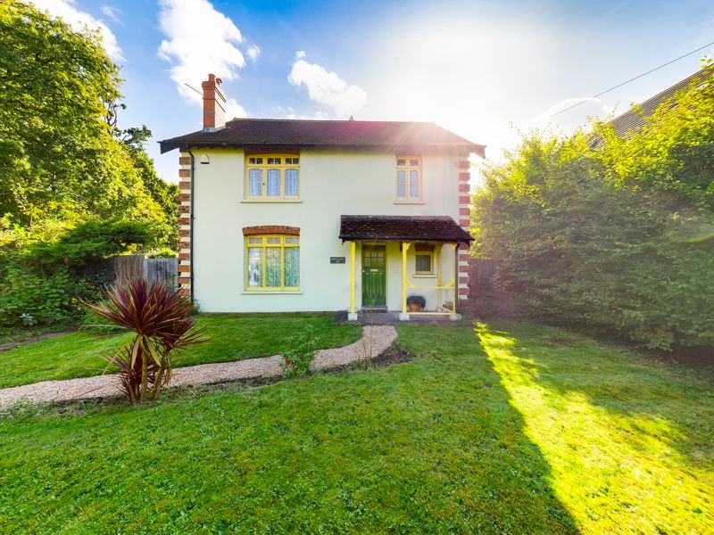 Kingsland Court, Three Bridges Road, Crawley RH10