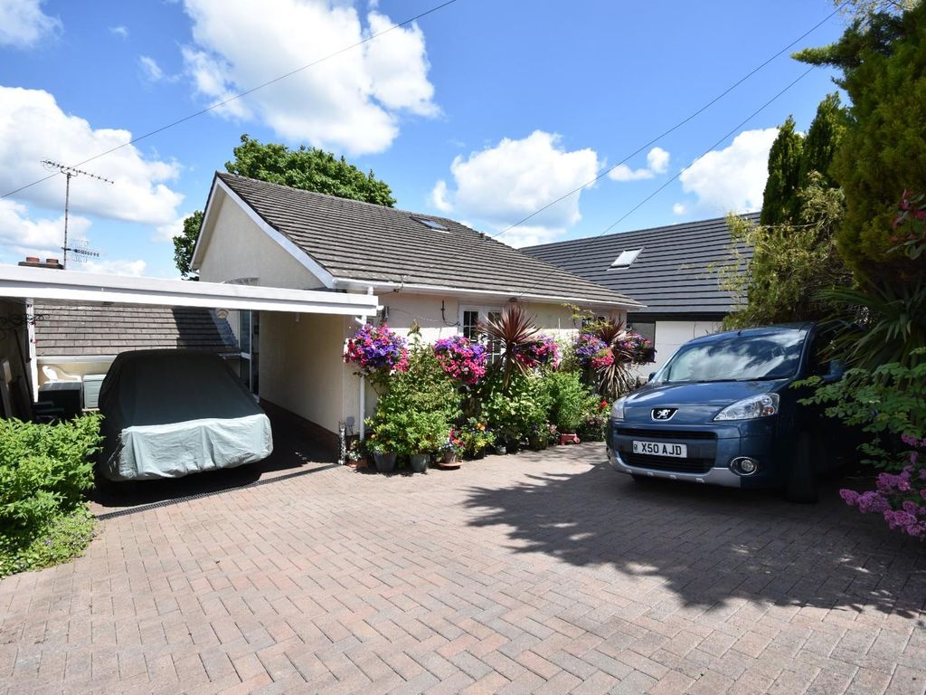 4 bed semidetached house for sale in Heatherslade Close, Langland