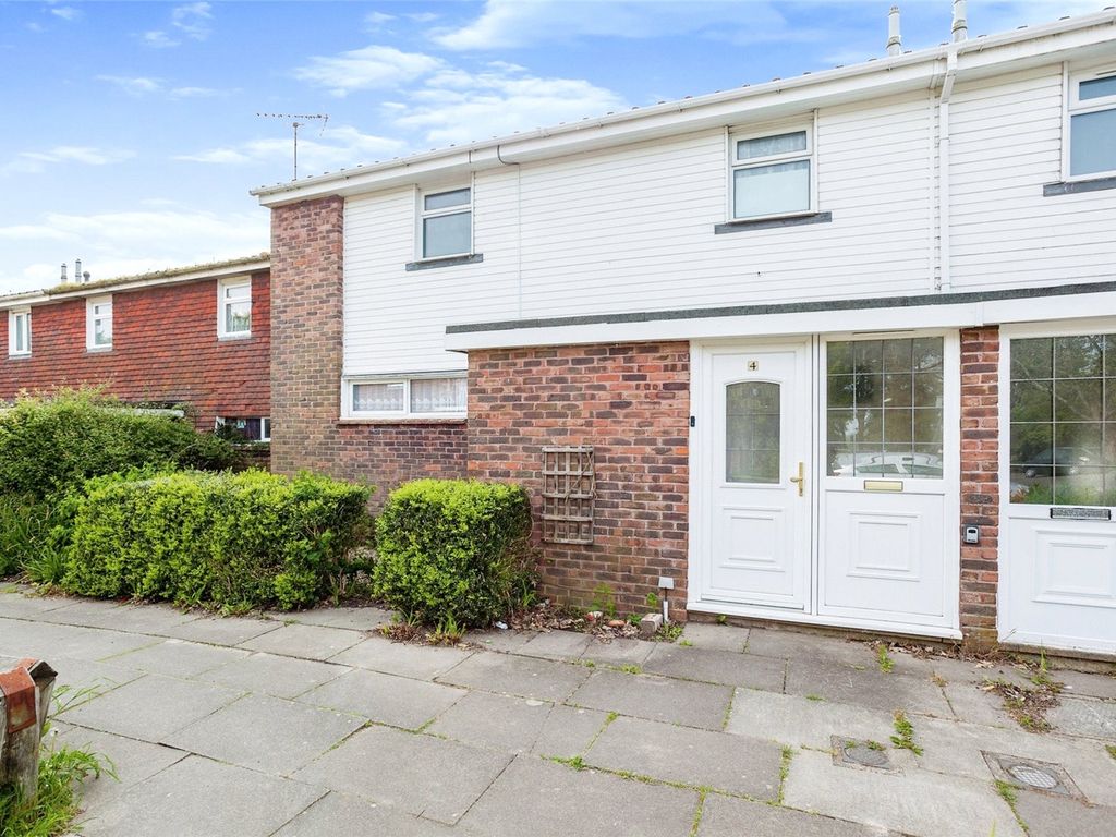 3 bed terraced house for sale in Dampier Walk, Eddington Hill, Crawley