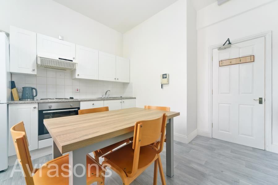 1 bed flat to rent in Clapham Road, London SW9, £1,746 pcm Zoopla