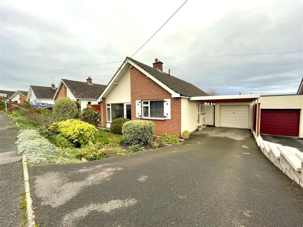 3 bed detached bungalow for sale in Totterdown Lane, WestonSuperMare