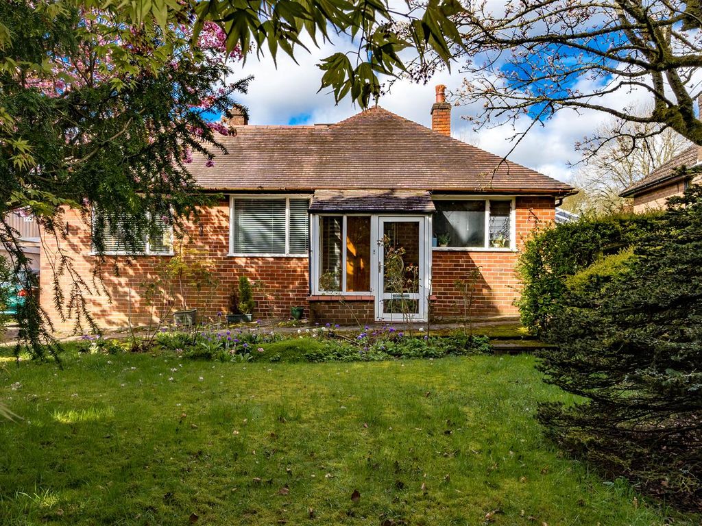 3 bed detached bungalow for sale in Rawlinson Lane, Heath Charnock