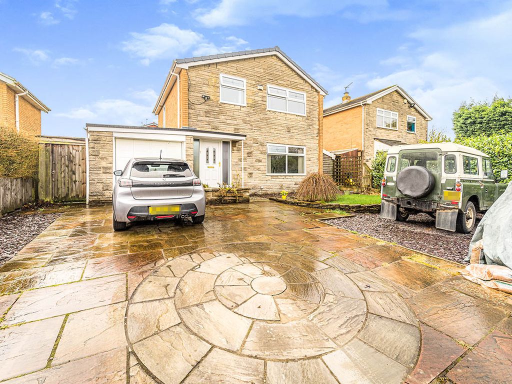 3 bed detached house for sale in Westbourne Avenue, Burnley, Lancashire