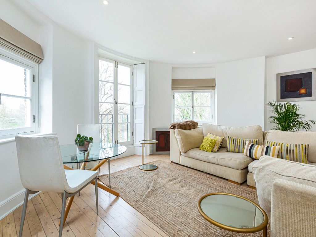 2 bed flat to rent in Mortlake High Street, Mortlake, London SW14 Zoopla