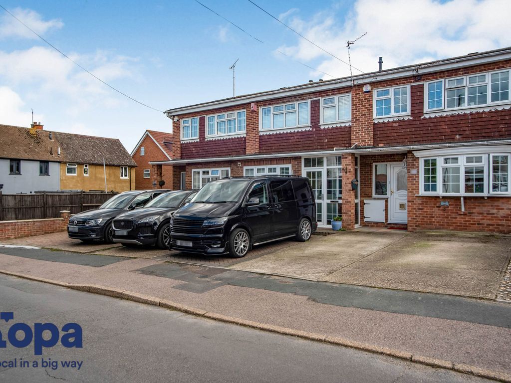 3 bed terraced house for sale in Mill Road, Hawley, Dartford DA2, £