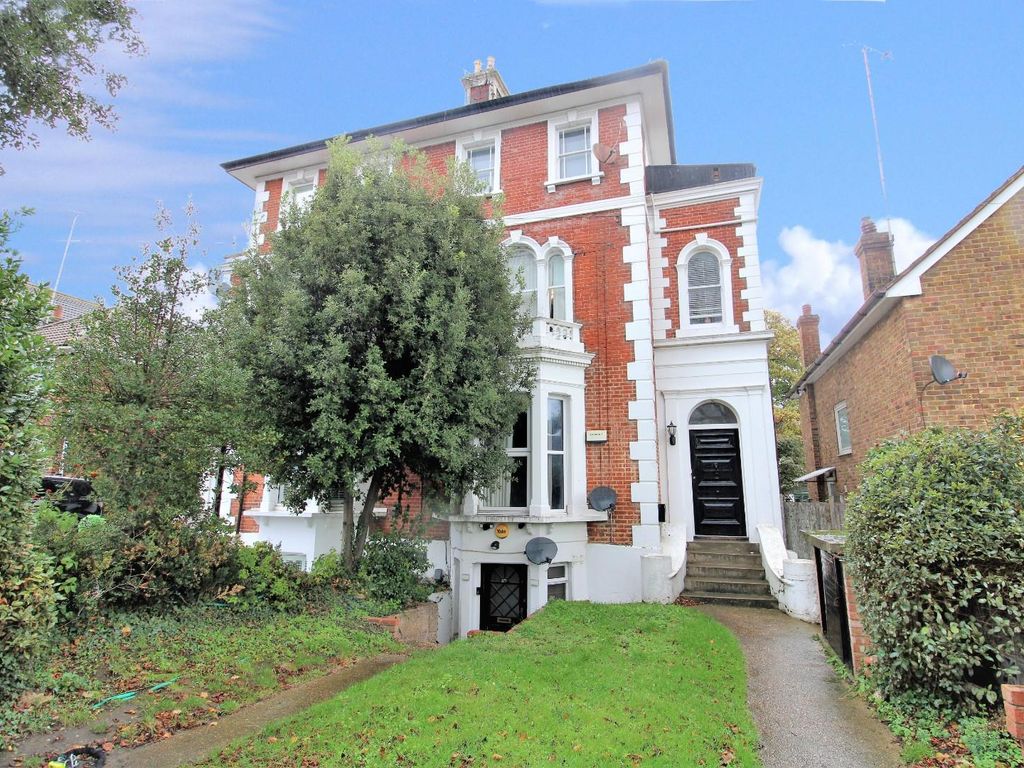 1 bed flat for sale in Park Crescent, Erith DA8 Zoopla