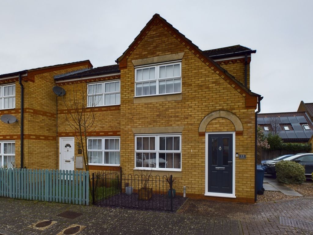 2 bed end terrace house for sale in Kestrel Close, Cottenham, Cambridge CB24, £290,000 Zoopla