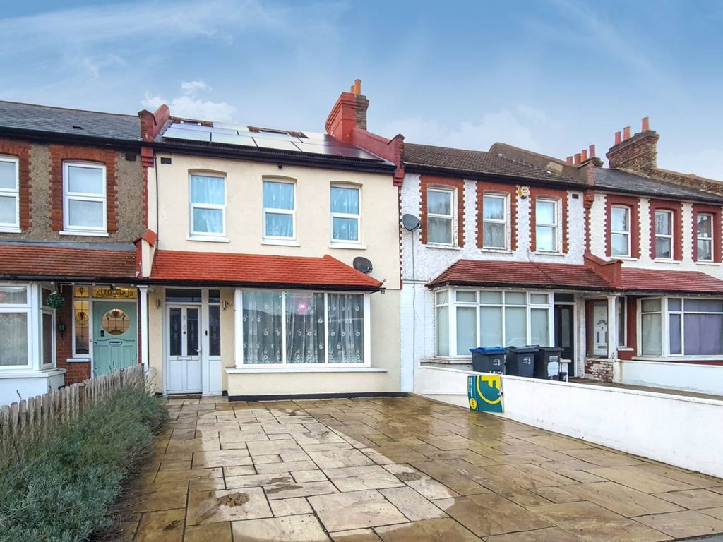 4 bed terraced house for sale in Whitehorse Road, South Norwood, London