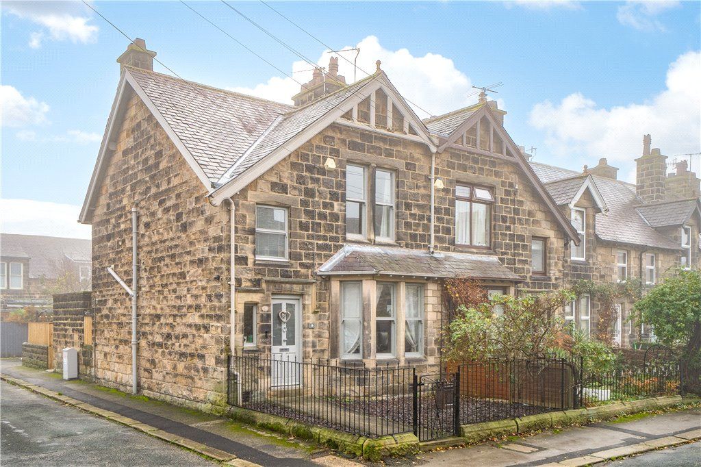 2 bed end terrace house for sale in Lawn Avenue, Burley In Wharfedale