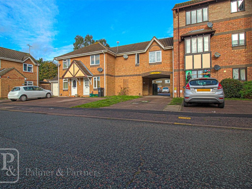 1 bed flat to rent in Friday Wood Green, Colchester, Essex CO2, £825