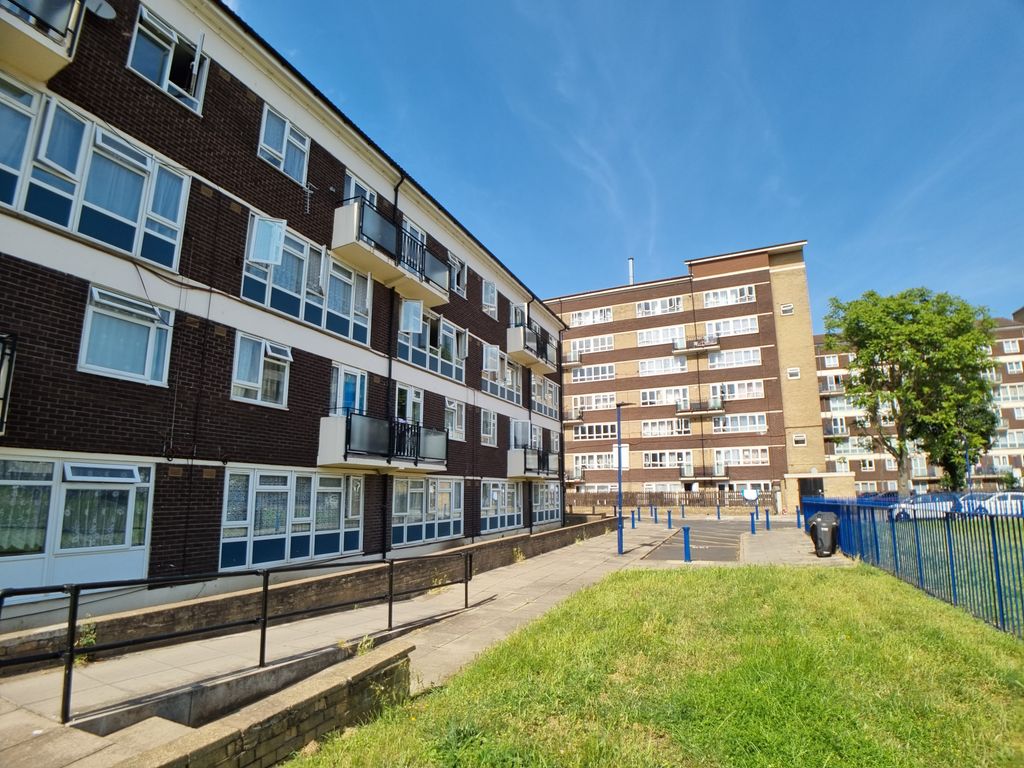 Trellis Square, Bow, London E3