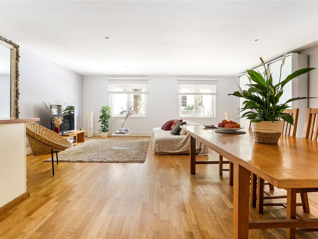 The Baynards, 29 Hereford Road, London W2  