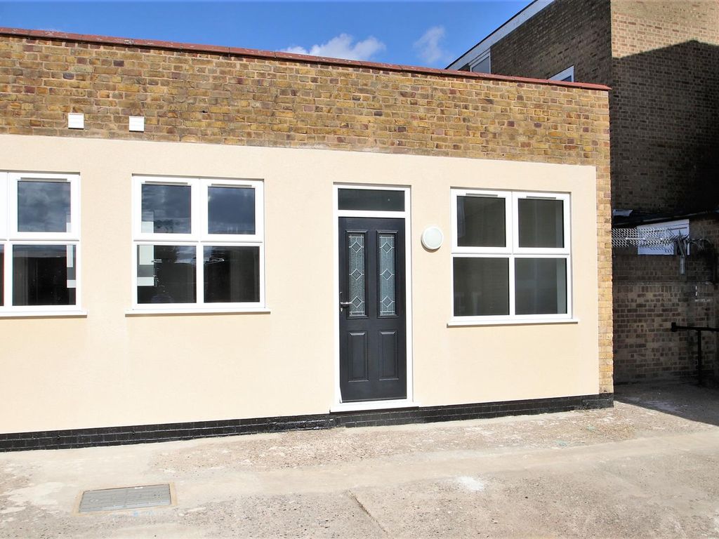 1 bed flat to rent in Crook Log, Bexleyheath DA6 Zoopla