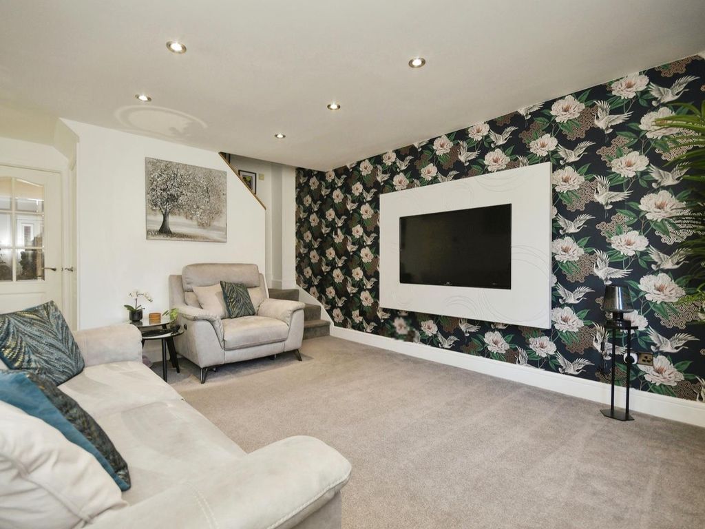 2 bed town house for sale in Springfield Close, Eckington, Sheffield