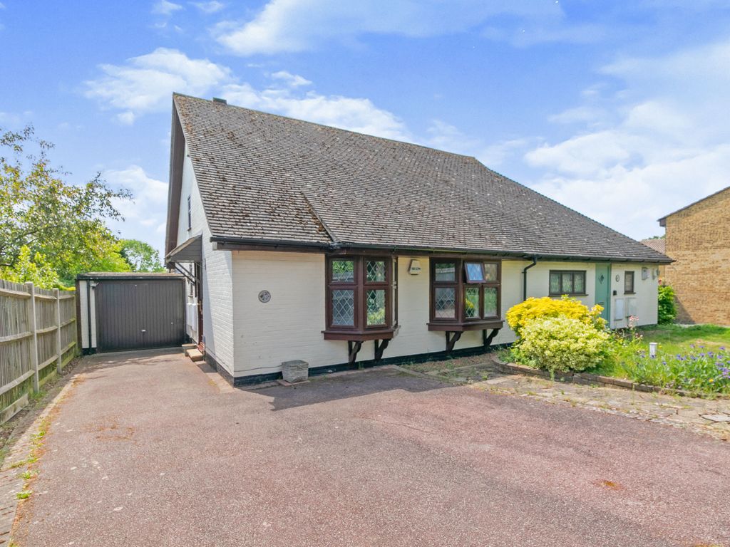 2 bed bungalow for sale in Farrier Close, Weavering, Maidstone, Kent