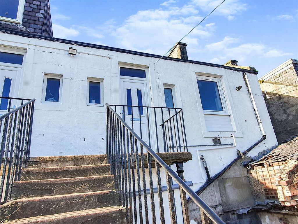 3 bed to rent in Randolph Street, Buckhaven, Leven KY8, £650