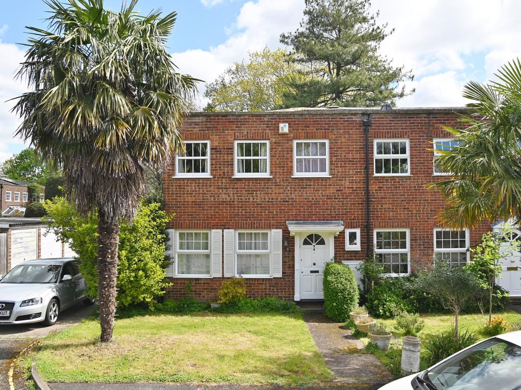 3 bed terraced house to rent in Lancaster Place, Twickenham TW1 Zoopla