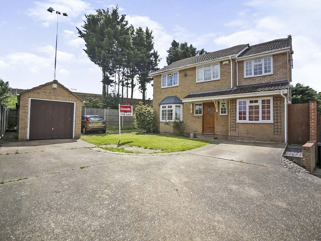 5 bed detached house for sale in Fielding Drive, Larkfield, Aylesford