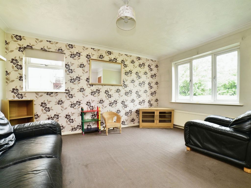 3 bed semidetached house for sale in Berryman Way, Hessle HU13, £