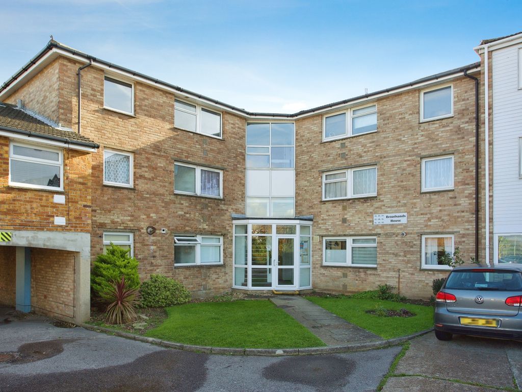 2 bed flat for sale in Broadsands Drive, Alverstoke, Gosport PO12, £