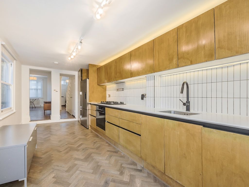 3 bed terraced house to rent in Elverson Road, Deptford SE8, £2,750 pcm