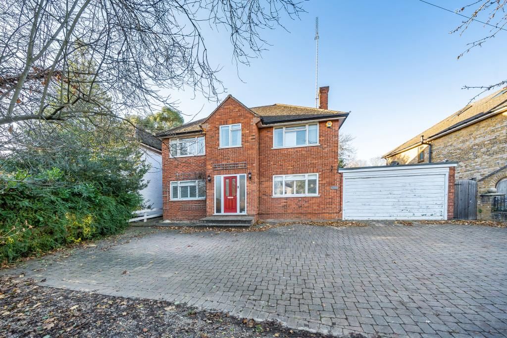 5 bed detached house for sale in Maidenhead, Berkshire SL6, £1,000,000