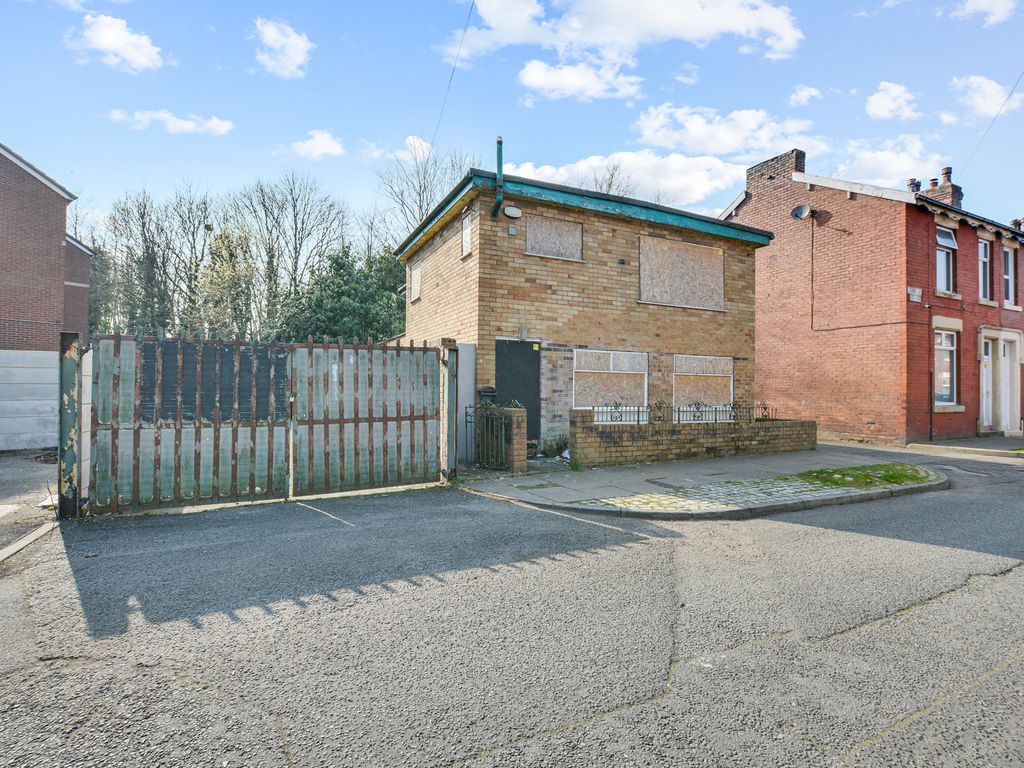 Detached house for sale in Beech Street South, Preston, Preston PR1, £