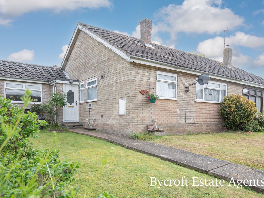 4 bed semidetached bungalow for sale in Links Way, Thurlton, Norwich NR14 Zoopla