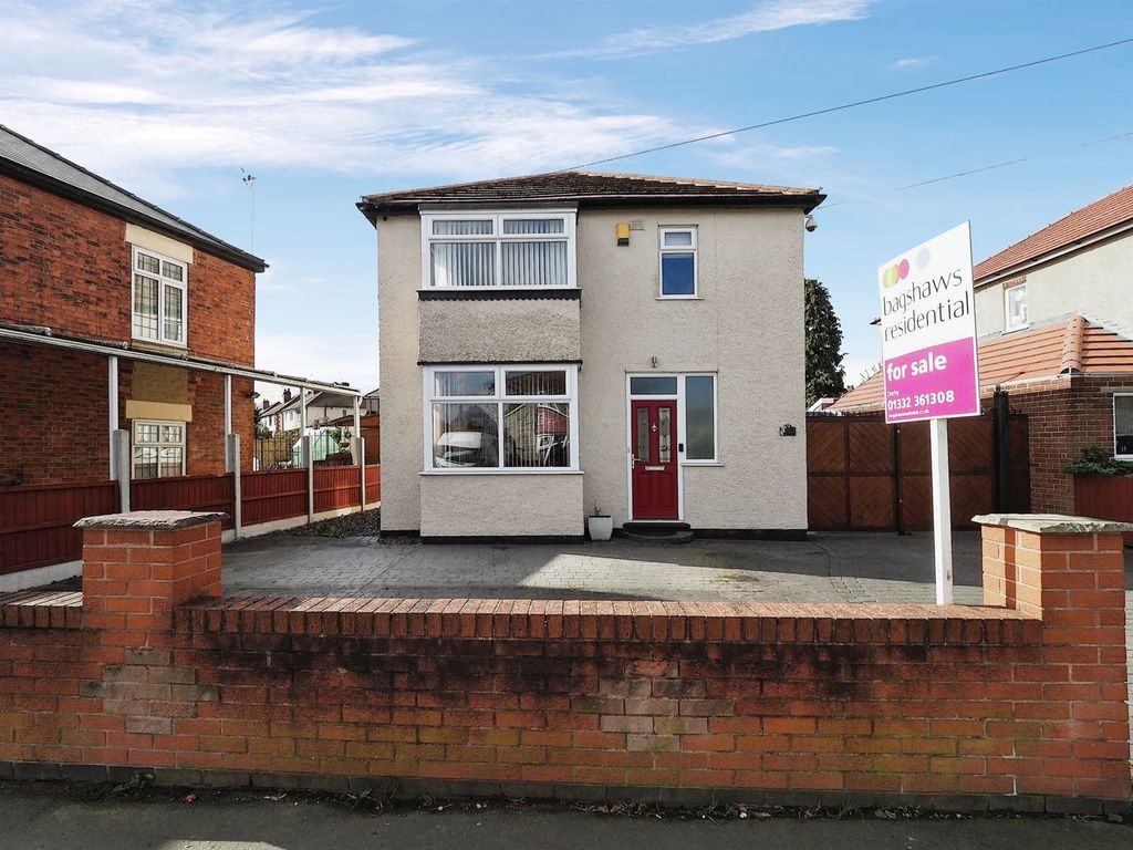 3 bed detached house for sale in Brackens Lane, Alvaston, Derby DE24