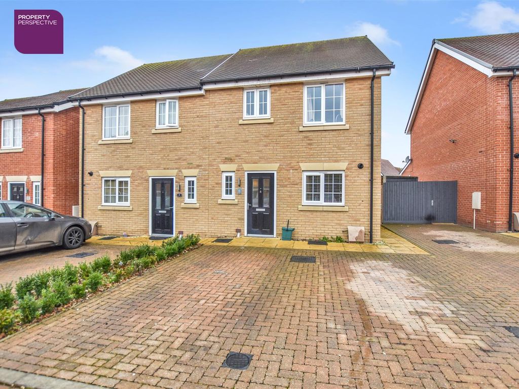3 bed semidetached house for sale in Starling Close, Halstead CO9 Zoopla