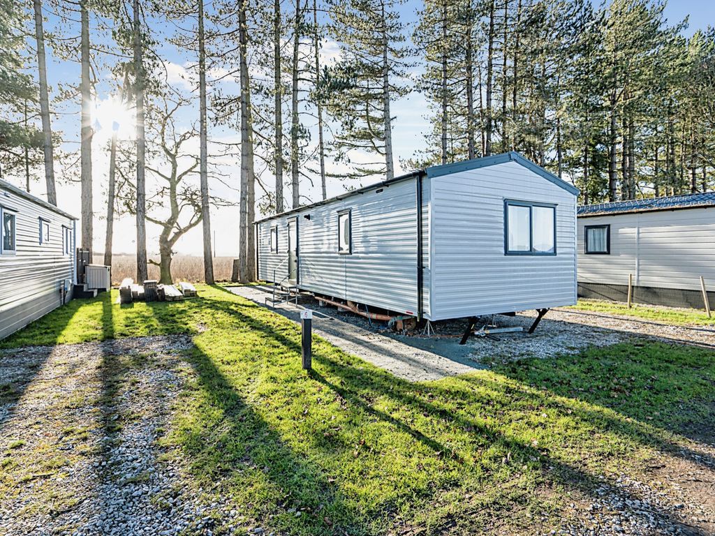 2 bed bungalow for sale in Holt Road, Little Snoring, Fakenham, Norfolk