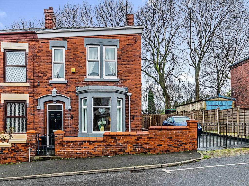 3 bed end terrace house for sale in Pickford Lane, Dukinfield SK16 Zoopla