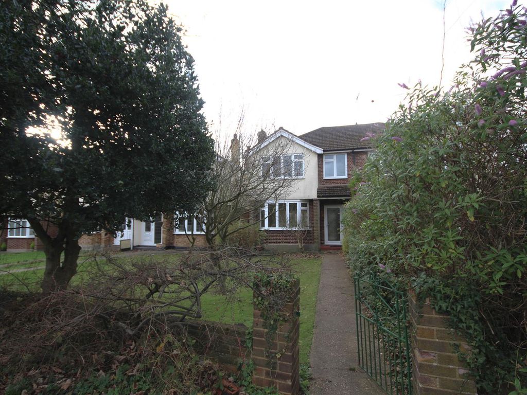 3 bed semidetached house to rent in Brentwood Road, Ingrave, Brentwood CM13, £1,950 pcm Zoopla