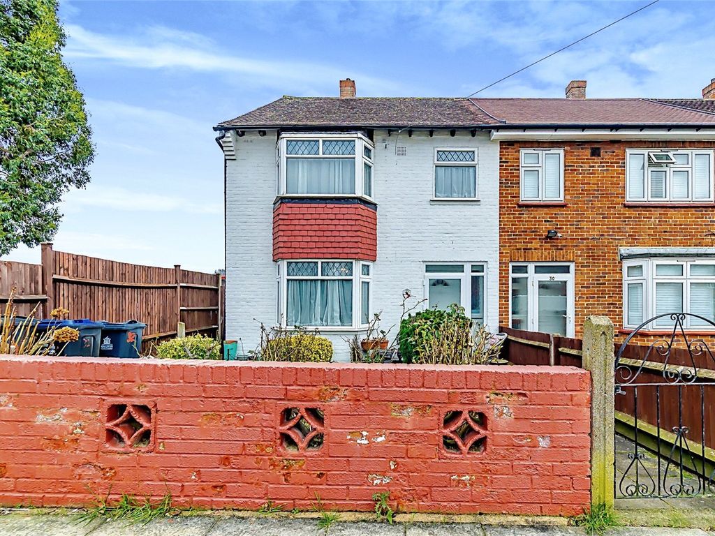 3 bed end terrace house for sale in Buckland Road, Chessington KT9 Zoopla