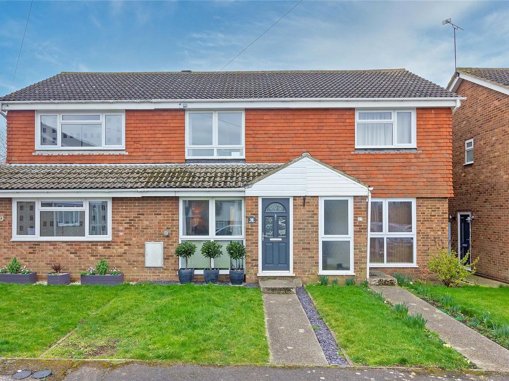 2 bed terraced house for sale in Lords Close, Bapchild, Sittingbourne