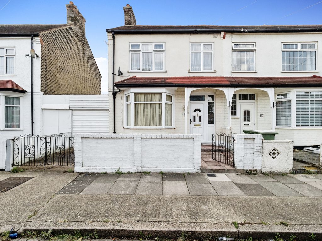3 bed end terrace house for sale in Sandford Road, East Ham, London E6