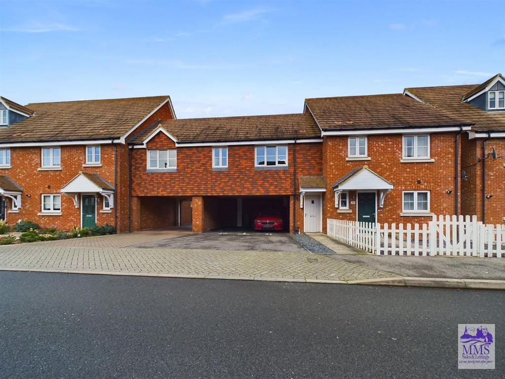 2 bed detached house for sale in Eglington Drive, Wainscott, Rochester