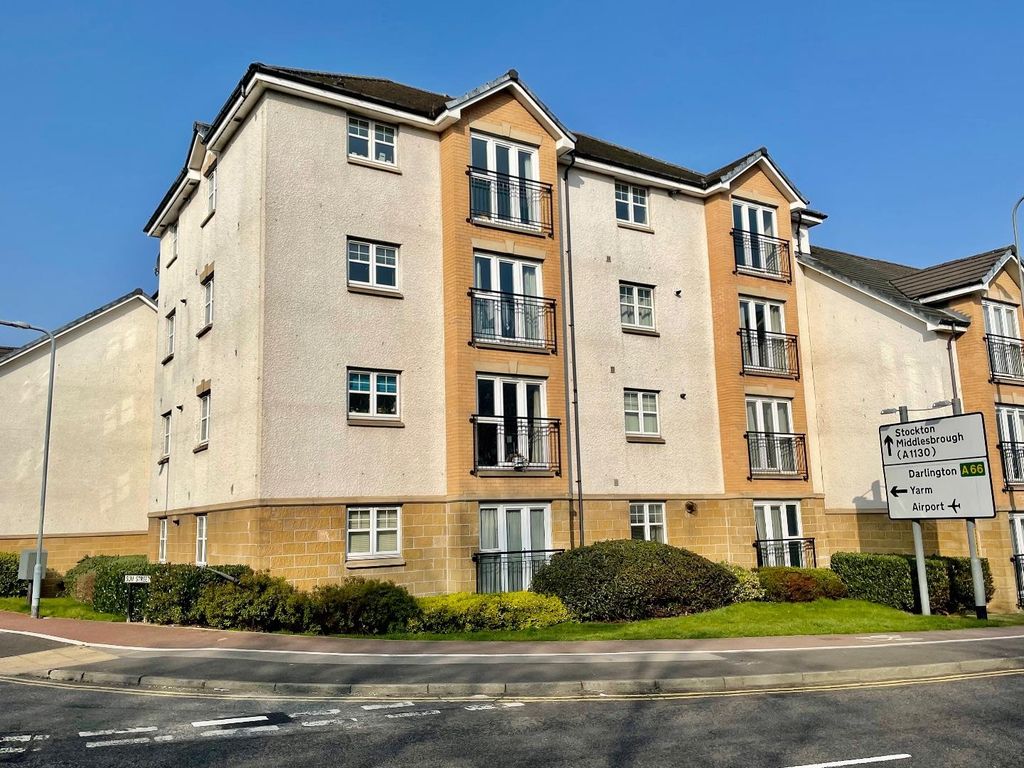 2 bed flat to rent in Sun Gardens, Thornaby, StocktonOnTees TS17, £